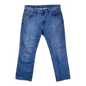 Men's Straight Jeans in Medium Blue - Classic Denim